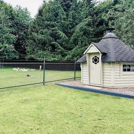 Met Zwembad Nabij M'tricht En Valkenburg